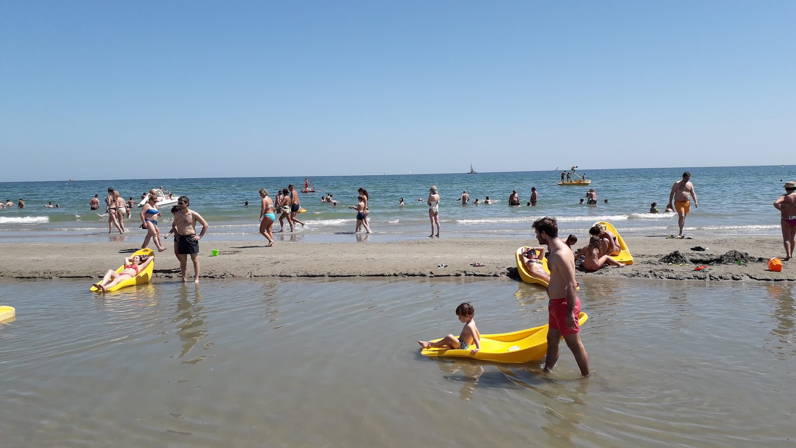 Fotografie cu Spiaggia Libera Riccione - locul popular printre cunoscătorii de relaxare