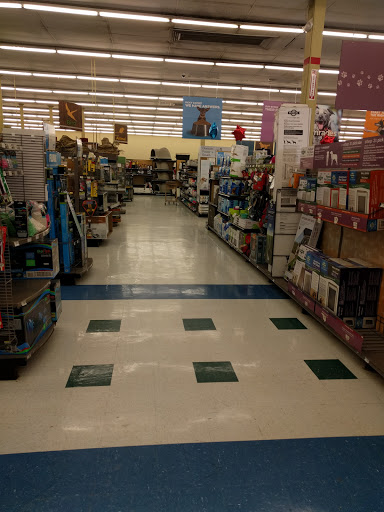 Pet Supply Store «Petco Animal Supplies», reviews and photos, 825 Brevard Rd, Asheville, NC 28806, USA