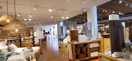 Furniture Store «Crate and Barrel», reviews and photos, 48 S Main St, West Hartford, CT 06107, USA