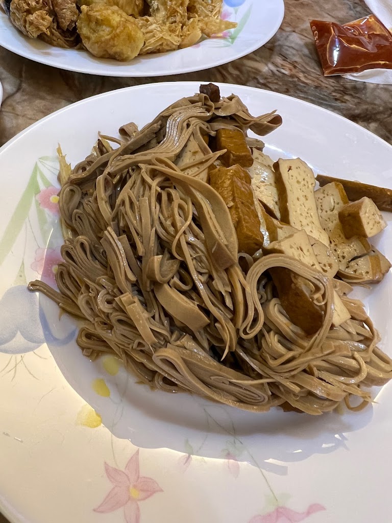 素食 _華南銀行旁7/5.7/6.7/13.7/20.7/27休 的照片