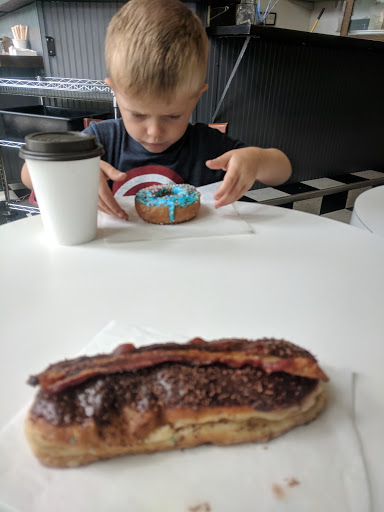 Donut Shop «Mojo Monkey Donuts», reviews and photos, 1169 7th St W, St Paul, MN 55102, USA