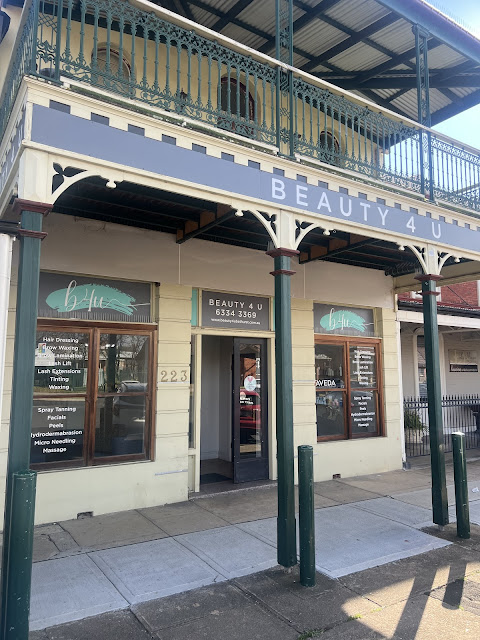 Beauty 4 U