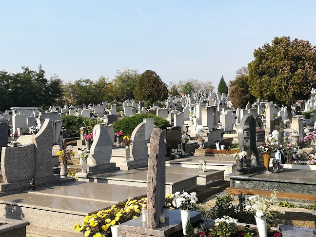 Hozzászólások és értékelések az Akácfa utcai temető-ról