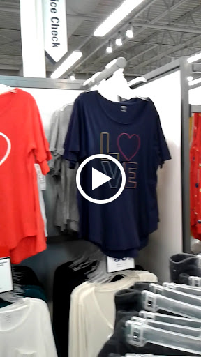 Clothing Store «Old Navy», reviews and photos, 100 Premium Outlets Dr, Blackwood, NJ 08012, USA