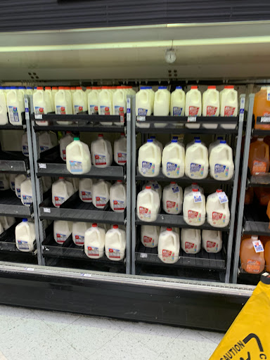 Grocery Store «Family Fare Supermarket», reviews and photos, 7402 N 30th St, Omaha, NE 68112, USA