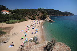 Foto von Bonporteau Strand mit kleine bucht
