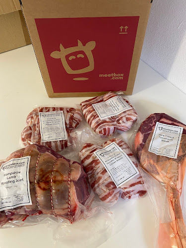 Comments and reviews of Meatbox