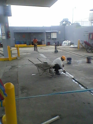 Opinii despre Gasolinera SERVIOIL în Virgen de Fátima - Gasolinera