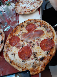 Pizza du Pizzeria Pizza Lina à Viry-Châtillon - n°8