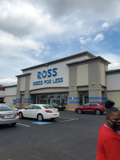 Clothing Store «Ross Dress for Less», reviews and photos, 1416 Towne Square Blvd NW, Roanoke, VA 24012, USA