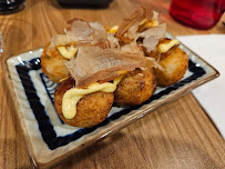 Takoyaki du Restaurant servant des nouilles udon Manpuku à Paris - n°1