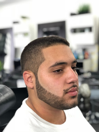 Barber Shop «1 Touch Barbershop», reviews and photos, 439 W Gaines St, Tallahassee, FL 32301, USA