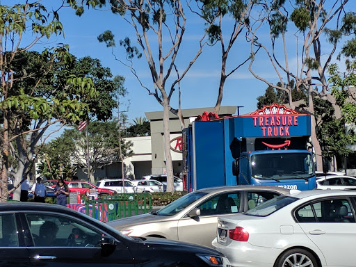 Shopping Mall «Westcliff Plaza», reviews and photos, 1000-1150 Irvine Ave, Newport Beach, CA 92660, USA