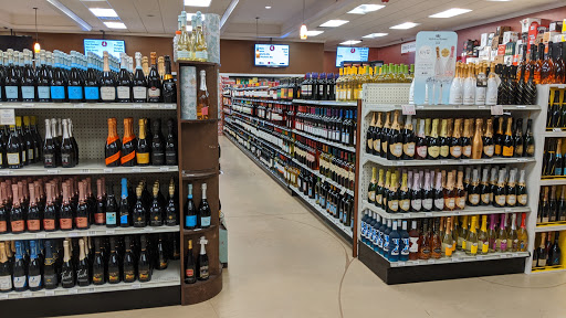 Liquor Store «Wine Chateau», reviews and photos, 85 Central Ave, Metuchen, NJ 08840, USA