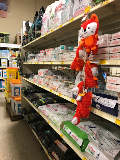 Pet Supply Store «PetSmart», reviews and photos, 3439 Princeton Rd, Hamilton, OH 45011, USA