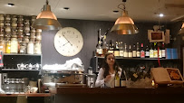 Atmosphère du Restaurant français restaurant A MI-CHEMIN Paris 14 ème - n°2