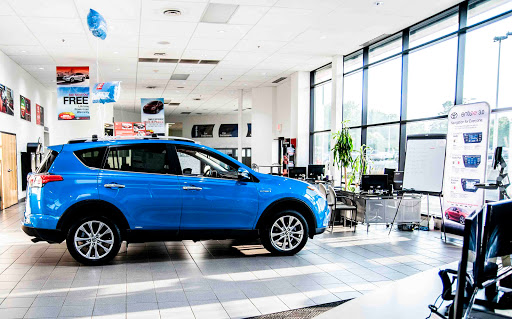 Toyota Dealer «Toyota of Grand Rapids», reviews and photos, 2555 28th St SE, Grand Rapids, MI 49512, USA