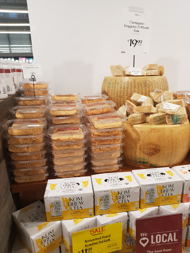 Grocery Store «Whole Foods Market», reviews and photos, 250 7th Ave, New York, NY 10001, USA