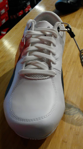 Shoe Store «PUMA», reviews and photos, 5050 Factory Shops Blvd #300, Castle Rock, CO 80108, USA