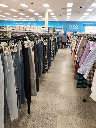 Clothing Store «Ross Dress for Less», reviews and photos, 9727 Laurel Canyon Blvd, Arleta, CA 91331, USA