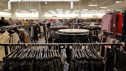 Department Store «Fashion Outlets of Chicago Nordstrom Rack», reviews and photos, 5220 Fashion Outlets Way #2325, Rosemont, IL 60018, USA