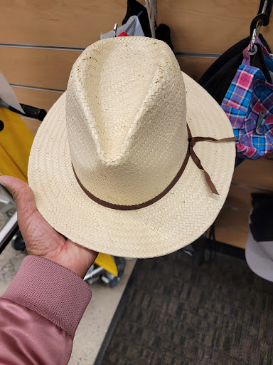 Department Store «Nordstrom Rack West Farm Shopping Center», reviews and photos, 1600 SE Rd, Farmington, CT 06032, USA