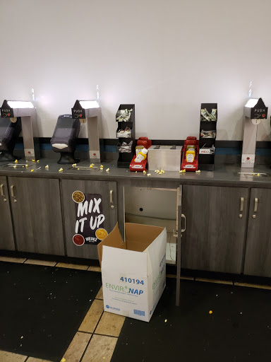 Movie Theater «AMC Florence 12», reviews and photos, 310 Cox Creek Pkwy, Florence, AL 35630, USA