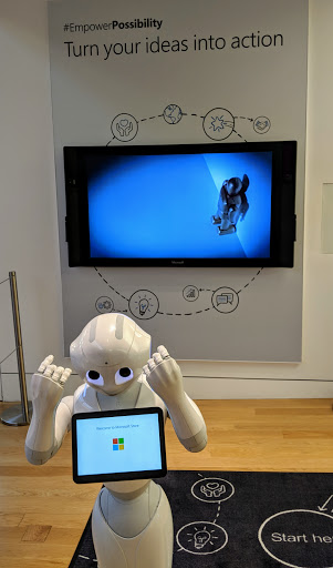 Computer Store «Microsoft Store - Tysons Corner Center», reviews and photos, 1961 Chain Bridge Rd, Tysons, VA 22102, USA