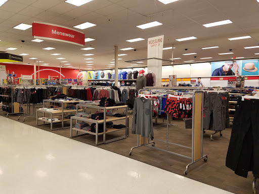 Department Store «Target», reviews and photos, 5901 Douglas Ave, Des Moines, IA 50322, USA