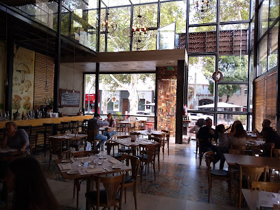 Magnolia Restó - Av. Arístides Villanueva 165, M5500 Mendoza, Argentina