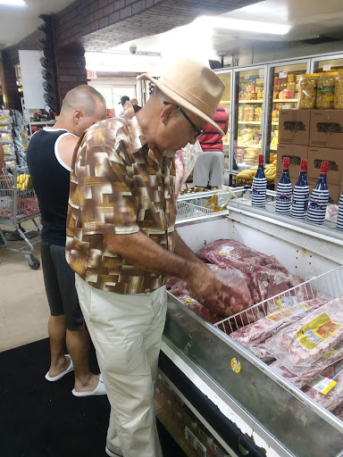 Supermarket «Rey Chavez Distributors Corporation», reviews and photos, 780 W 17th St, Hialeah, FL 33010, USA