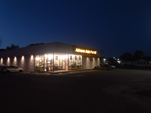 Auto Parts Store «Advance Auto Parts», reviews and photos, 318 Main St, Trussville, AL 35173, USA