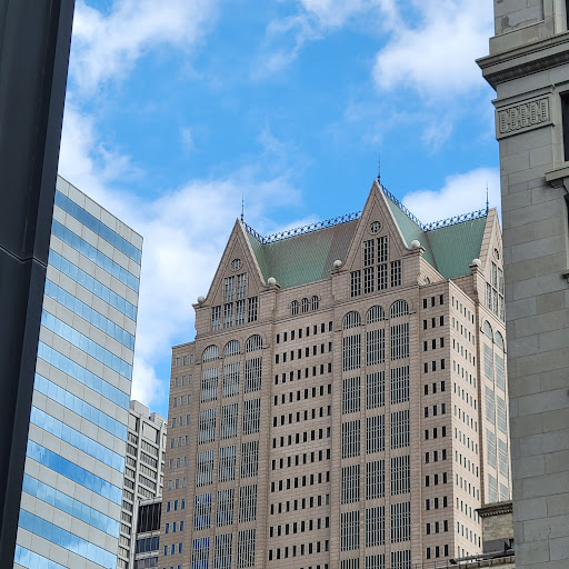 Bank «Federal Reserve Bank of Chicago», reviews and photos