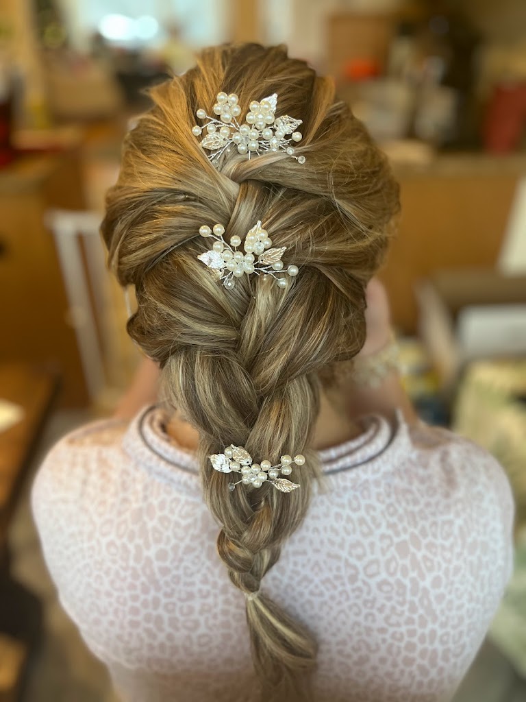 Aria Salon Groveland 01834