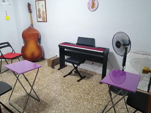 ACADEMIA DE MÚSICA PUCCINI, Unica en Alicante con Escuela de Lutheria, TITULACION OFICIAL ABRSM