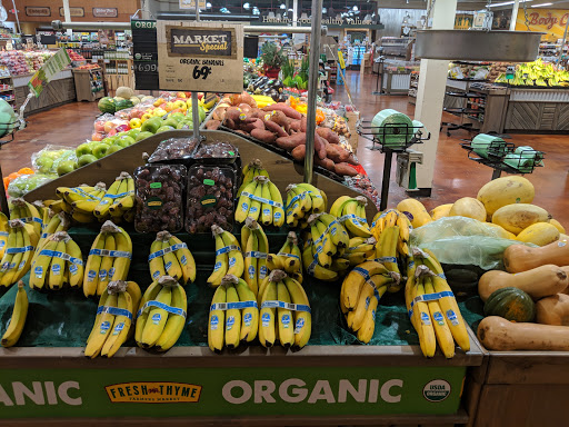 Grocery Store «Fresh Thyme Farmers Market- Mt. Prospect», reviews and photos, 211 W Rand Rd, Mt Prospect, IL 60056, USA