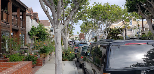 Grocery Store «Island Market», reviews and photos, 500 S Bay Front # A, Newport Beach, CA 92662, USA