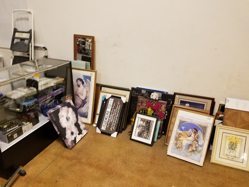 Thrift Store «Goodwill», reviews and photos, 1325 N Main St, Salinas, CA 93906, USA