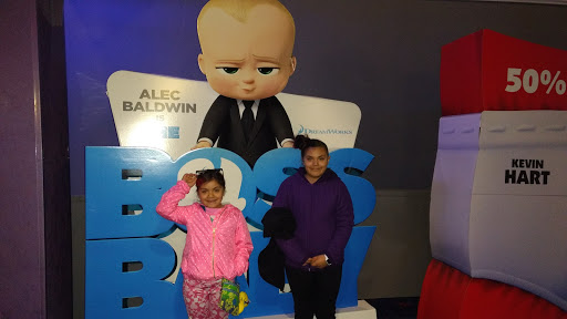 Movie Theater «Regal Cinemas Continental 10 & RPX», reviews and photos, 3635 S Monaco Pkwy, Denver, CO 80222, USA