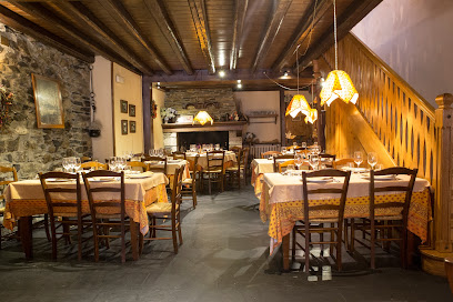 Restaurant Casa Turnay - Carrèr Sant Sebastià, 2, 25539 Escunhau, Lleida, Spain