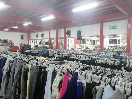Second hand clothing stores San Salvador