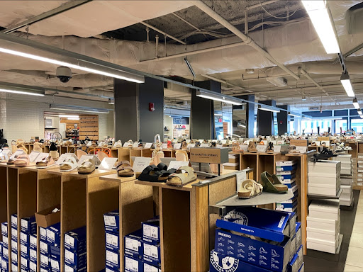 Shoe Store «DSW Designer Shoe Warehouse», reviews and photos, 385 Washington St, Boston, MA 02108, USA