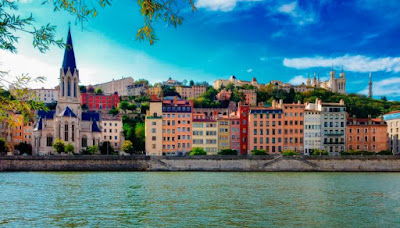 Espace Holding à Lyon