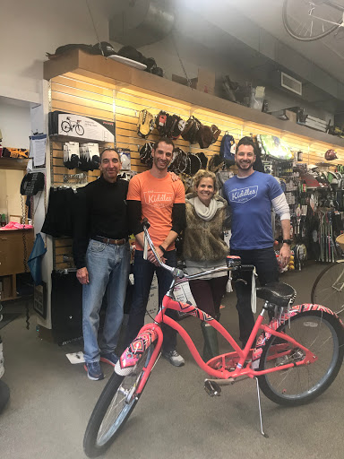 Sporting Goods Store «Kiddles Sports», reviews and photos, 258 Market Square, Lake Forest, IL 60045, USA