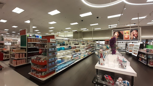 Department Store «Target», reviews and photos, 1750 W 37th St, Hialeah, FL 33012, USA