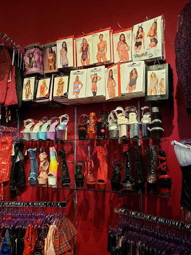 Lingerie Store «Hustler Hollywood», reviews and photos, 1038 Lebanon St, Monroe, OH 45050, USA