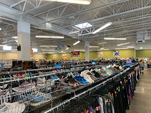 Thrift Store «Goodwill Store & Donation Center», reviews and photos, 5518 Touhy Ave, Skokie, IL 60077, USA