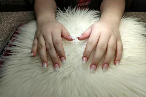 Rikki's Nail Salon image