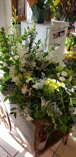 Florist «Roma Florist. free deliver purchase online. Www.romaflorist.com», reviews and photos, 11 Davis St, Oakville, CT 06779, USA