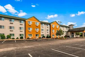 Best Western Wittenberg Inn image